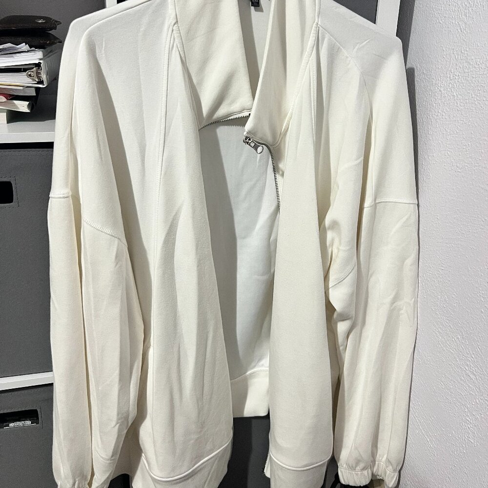 Buckle Black cream athletic jacket